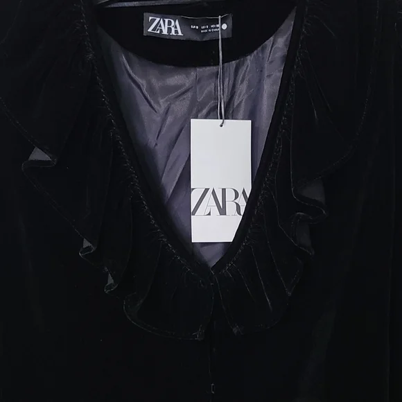 ZARA Ruffled Velvet Blazer - Picture 5 of 7